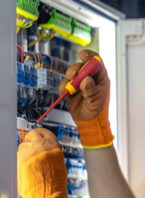 INSTALACIONES ELÉCTRICAS